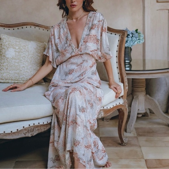 Pampelone Nadega Cream Floral Print Maxi Dress Size XS Flowy Romantic Fairy - Picture 1 of 11